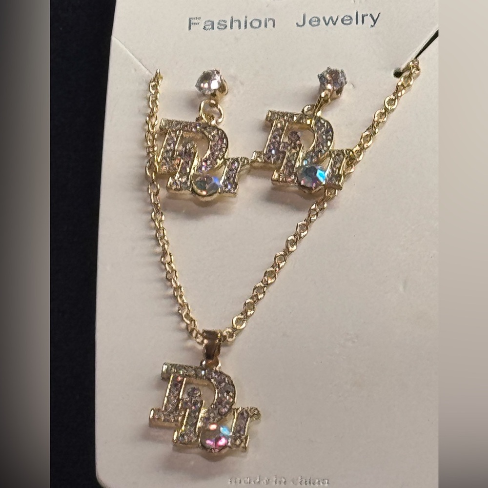 Fashion Jewelry Gold Tone Iridescent Crystal Necklace & Earring